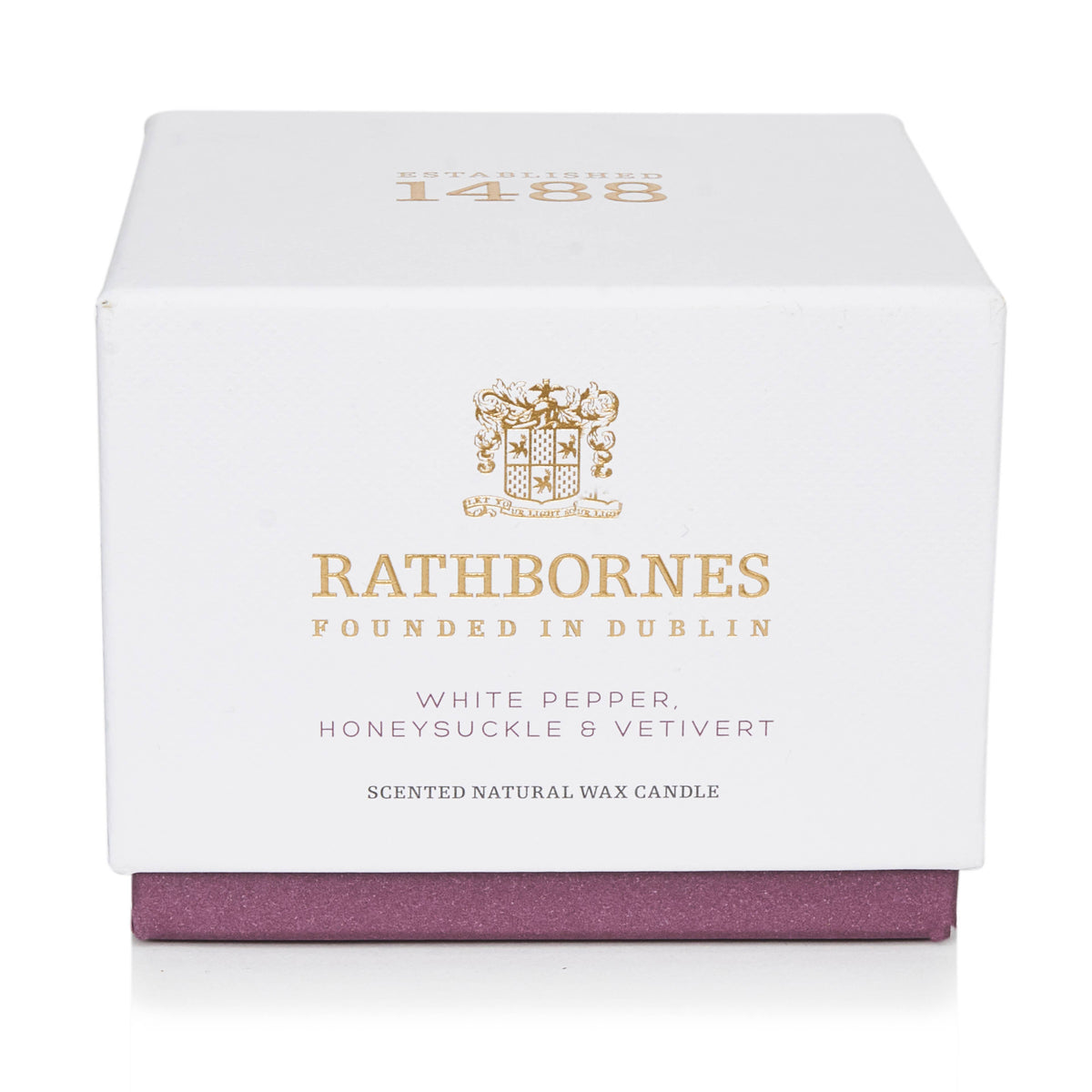 White Pepper, Honeysuckle & Vetivert Classic Scented Candle
