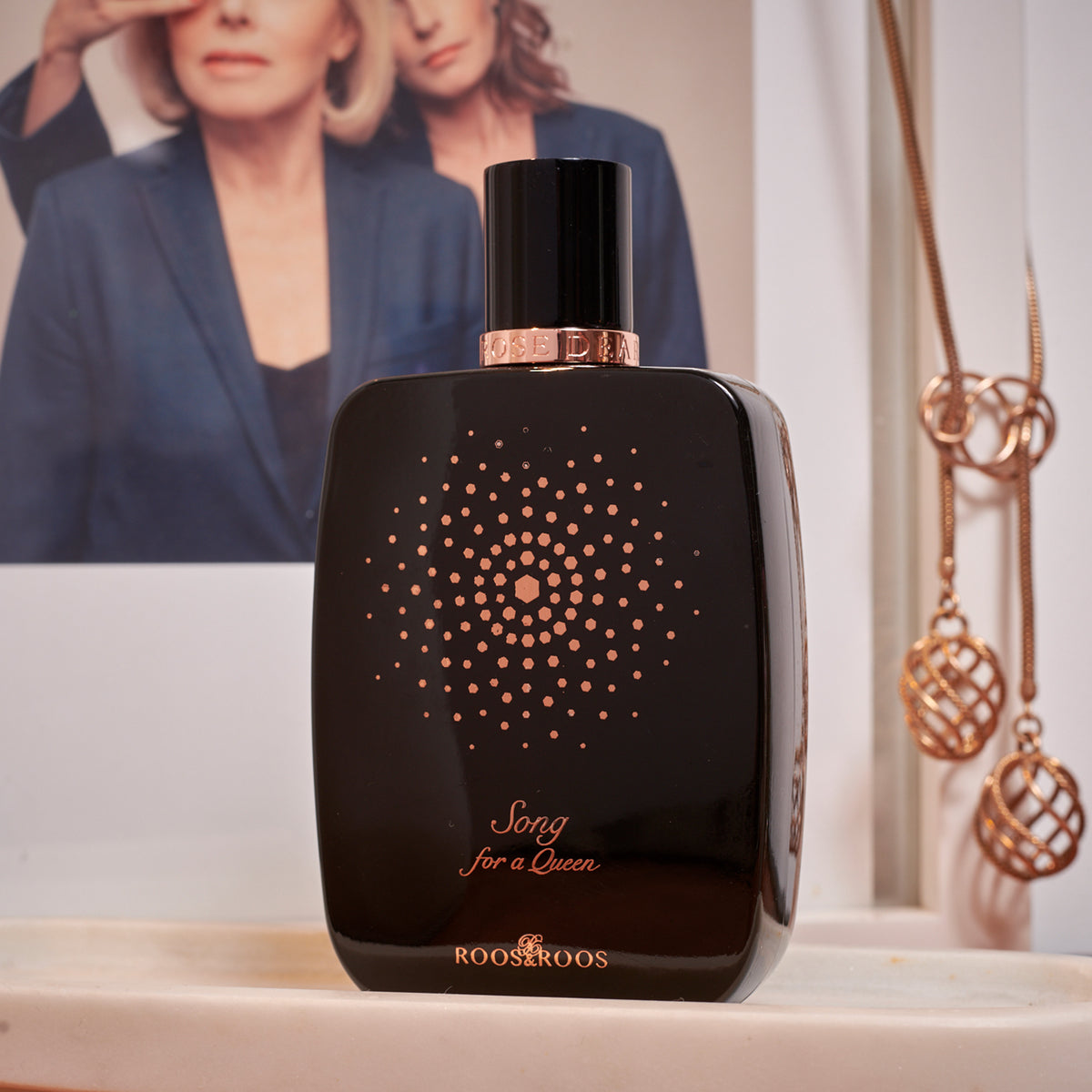 Song for a Queen | Roos & Roos
